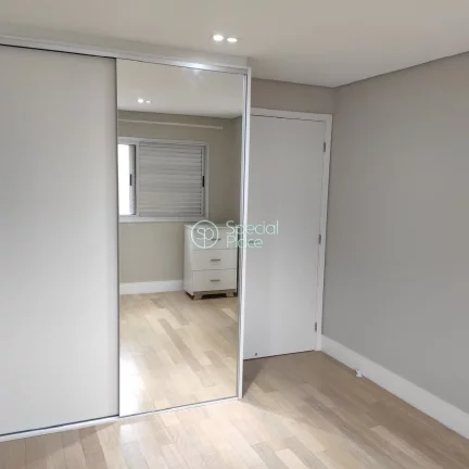 Imagem Ótimo apartamento com 198m² em Moema. Living amplo com varanda, salas de estar, home e jantar inte...