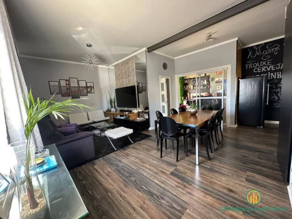 Imagem Linda casa moderna com 3 suítes e área de lazer com piscina em condomínio