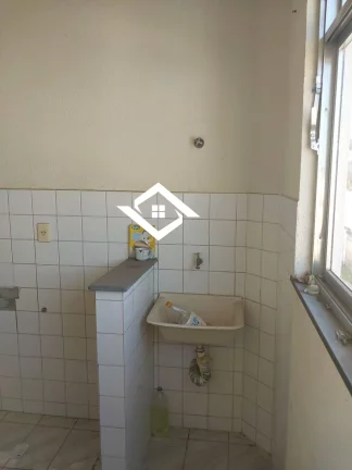 Imagem Alugo apartamento no Condomínio Toulon