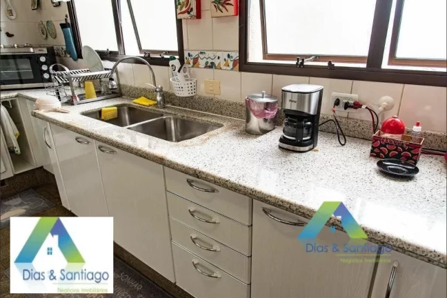 Imagem Apartamento alto padrão em 230m² sendo uma unidade por andar com 4 suítes, 4 vagas de garagem em localização privilegiada a 650mts Metrô Chácara Klabin