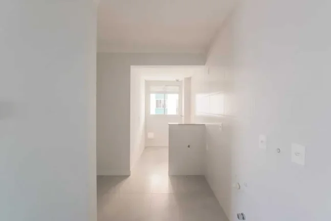 Imagem Apartamento 2 dormitórios sendo 1 suíte, com 1 vaga de garagem - Kobrasol em São José/SC