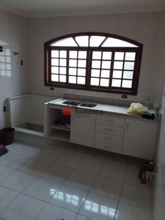 Imagem Sobrado à venda 3 Quartos, 1 Suite, 4 Vagas, 250M², Olímpico, São Caetano do Sul - SP