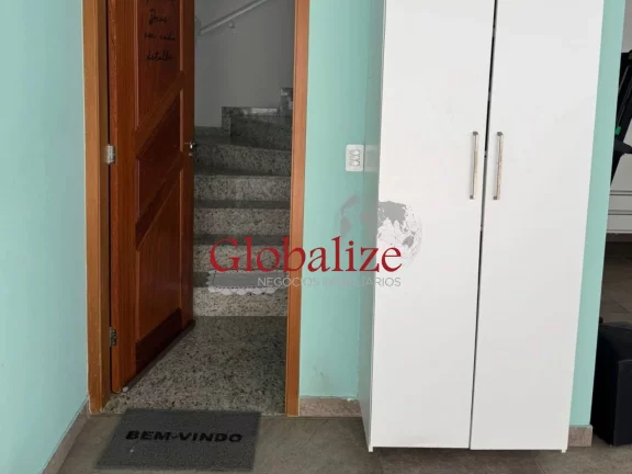 Imagem Casa em Villagio com 2 Dormitórios e Garagem para 3 Carros ? Santos R$ 885 mil