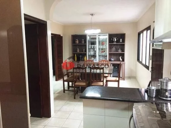 Imagem Casa à venda 3 Quartos, 2 Suites, 4 Vagas, 224M², Campestre, Santo André - SP
