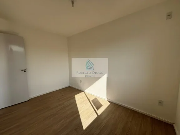 Imagem Venda de Apartamento em Curicica, RJ: 2 Quartos, 1 Banheiro, 1 Vaga de Garagem - Imperdível! Reserva Aqua.