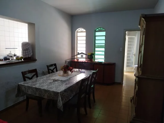 Imagem Casa à venda no bairro Campo do Galvão - Guaratinguetá/SP