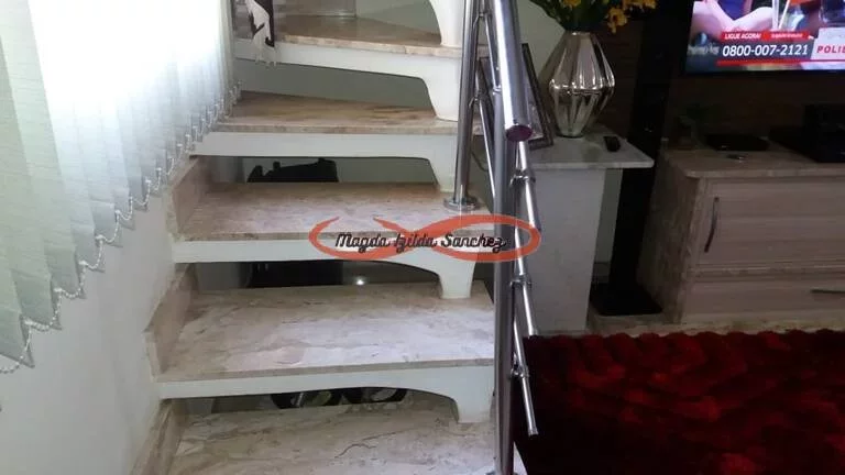 Imagem SOBRADO À VENDA NO JARDIM SÃO NICOLAU - Próximo ao 64º DP (400m)