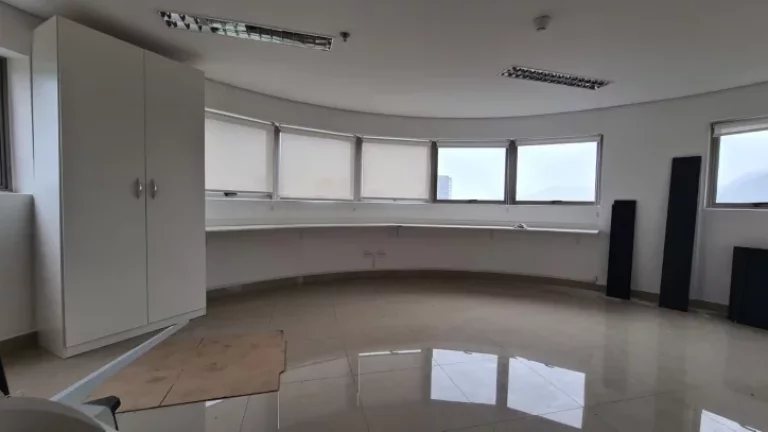 Imagem SALA COMERCIAL COM 45 M2 NO FIRST OFICCES INNOVATTION