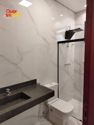 Imagem Casa de Alto Padrão em Condomínio - com 3 Suítes no Jardim Valencia, Ribeirão Preto-SP: 156m², 4 Vagas de Garagem