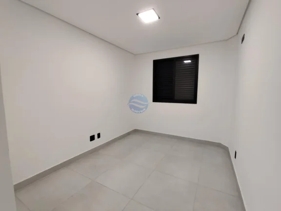 Imagem Casa sobreposta alta duplex a venda em Santos no Boqueirão