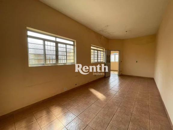 Imagem Casa com 4 dormitórios (2 suítes) à venda, 310 m² por R$ 750.000 - Vila Martins - Rio Claro/SP