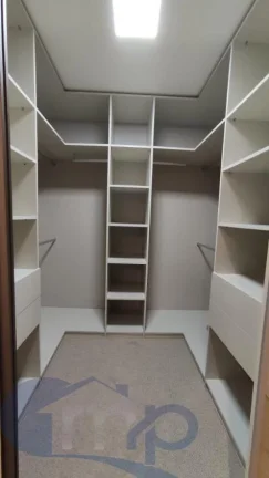 Imagem Apartamento á venda com 4 dormitórios no Predial em Torres/RS