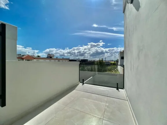 Imagem Sobrado 2 Dormitórios - Bairro Jardim Beira Mar