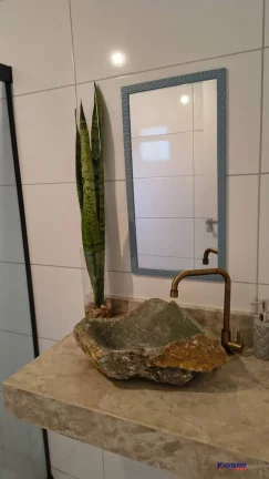 Imagem VENDO CASA DE 2 DORMITORIOS SENDO UMA SUITE CONDOMINIO FENDI - SIM