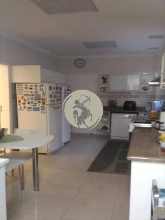 Imagem RICAMENTE DECORADO APARTAMENTO AMPLO, 4 SUITES, 4 VAGAS DEMARCADAS. ESTUDA APARTAMENTO MENOR OU COBE...