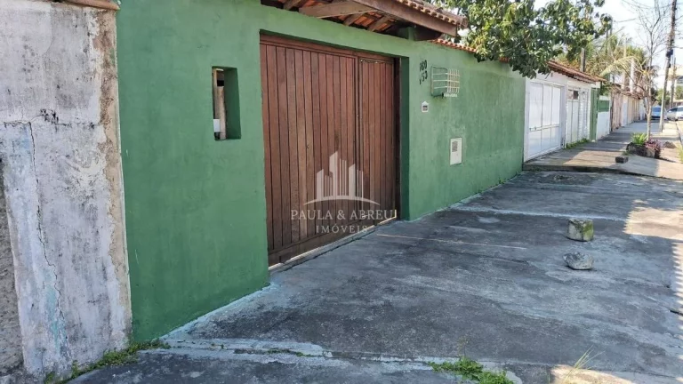 Imagem Casa TÉRREA 262 m² Escritura na Praia 2 Dormitórios 1 Banheiro + 1 Cômodo Grande com 1 Banheiro, Área de Churrasco Grande + 1 Banheiro, 4 Vagas, 5 minutos de Carro da Praia de Itanhaém-SP