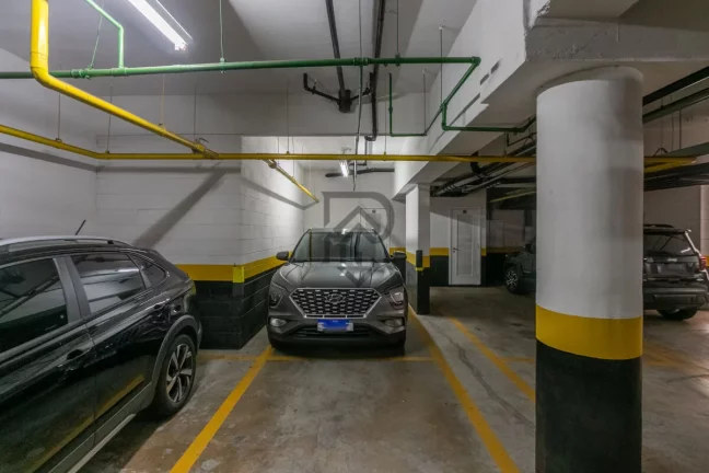 Imagem Apartamento saude andar alto Piscina coberta vaga Determinada