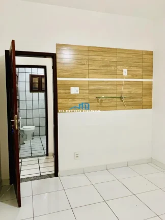 Imagem Casa para Venda em Feira de Santana, Santa Mônica, 3 dormitórios, 2 suítes, 2 banheiros, 3 vagas