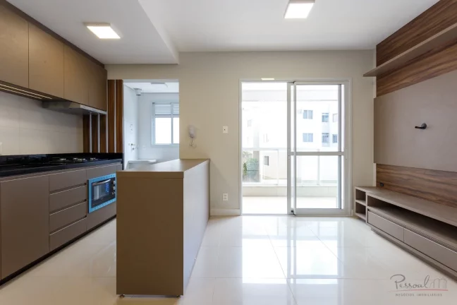Imagem Excelente apartamento no Itacorubi, com 2 dormitórios, sendo 1 suíte, sala de estar/jantar, sacada...
