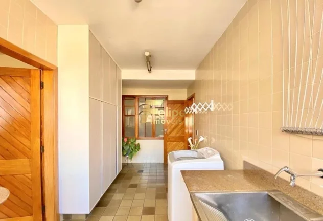 Imagem UM GIGANTE APARTAMENTO DE 365M² NA PRAIA DA COSTA / VILA VELHA - ES