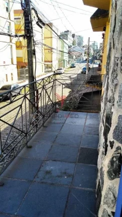 Imagem CASA NO CENTRO PRÓPRIO PARA CLINICA OU MORADIA, Sobrado com estacionamento próprio