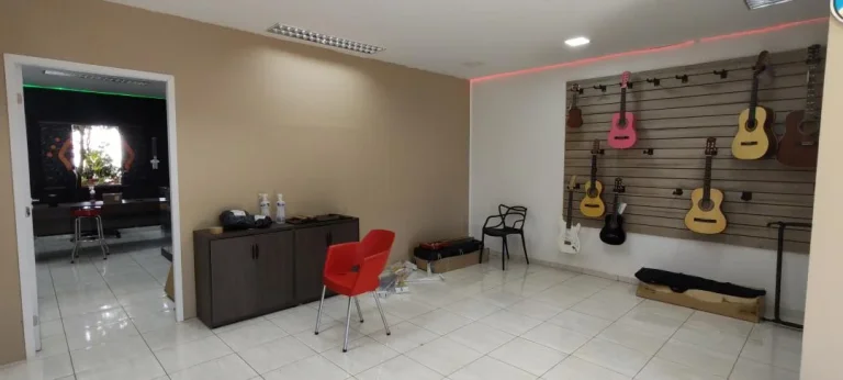 Imagem Sala Comercial para Aluguel em Cascavel, Bairro Coqueiral - Localização Privilegiada
