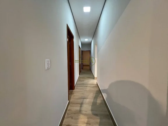 Imagem Casa térrea reformada a venda 300 metros da praia 3 suítes B. Oásis Peruíbe