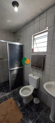 Imagem Casa para Venda em São Roque, Vila Santa Rita, 5 dormitórios, 2 suítes, 1 banheiro, 1 vaga