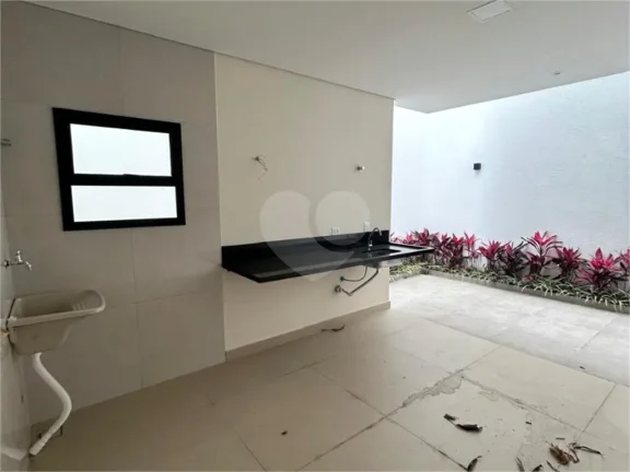 Imagem Sobrado à venda com 3 quartos, sendo 3 suítes, em Vila Yara, Osasco - SP