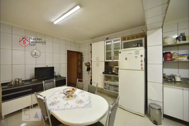 Imagem Casa t?(C)rrea com 3 dormitórios a venda na Mooca. Garagem para 4 carros e churrasqueira.
