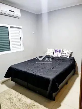 Imagem Sobrado à venda, 90 m² por R$ 380.000,00 - Caneleira - Santos/SP