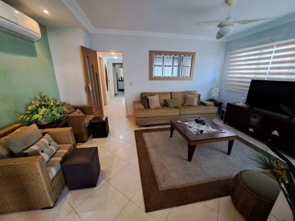 Imagem PRÉDIO FRENTE AO MAR NA ASTÚRIAS, APARTAMENTO COM 4 SUÍTES, 2 VAGAS PARA AUTO.