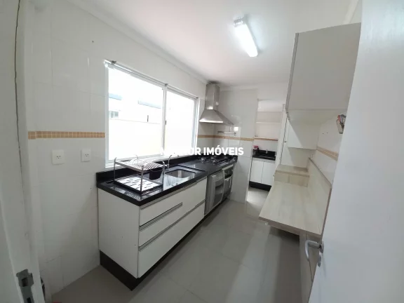 Imagem Apartamento Garden à venda com 3 dormitórios sendo 01 suíte e amplo terraço localizado no centro de Balneário Camboriú