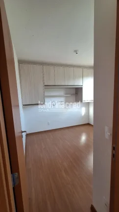 Imagem Apartamento semi-mobiliado no Spazio La Vitta, 2 quartos, cozinha planejada, vaga coberta, próximo à UEL, área de lazer e mini market no condomínio.