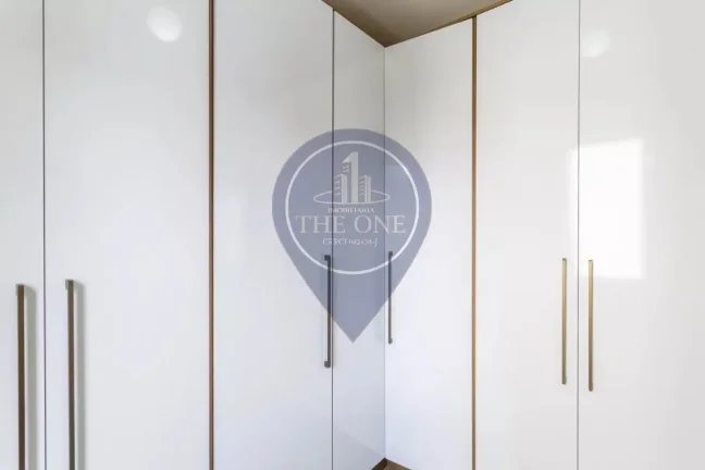 Imagem Apartamento à venda no Itaim Bibi, São Paulo-SP: 2 quartos, 2 salas, 1 banheiro, 1 vaga, 52m². Venha conferir!