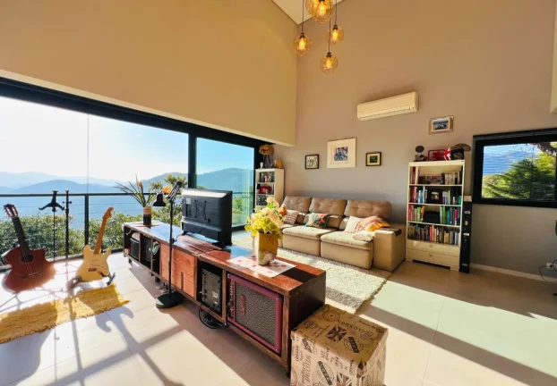 Imagem Casa Alto Padrão: Onde o Propósito Encontra o Silêncio das Montanhas