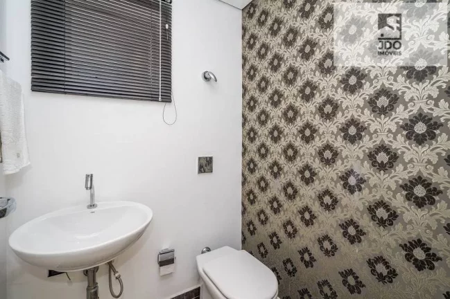 Imagem Casa Triplex a Venda no bairro Jardim Social - Curitiba, PR