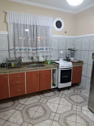 Imagem Sobrado com 4 dormitórios à venda, 183 m² por R$ 600.000,00 - Cidade Kemel - Poá/SP