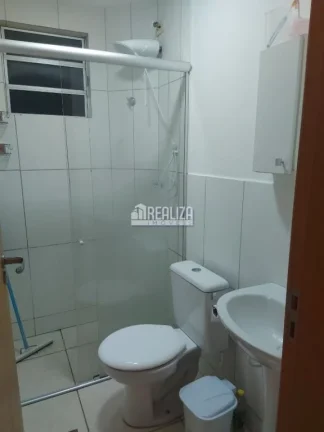 Imagem Apartamento de 2 dormitórios com piscina no Condomínio Parque Udon, bairro Fabrício em Uberaba