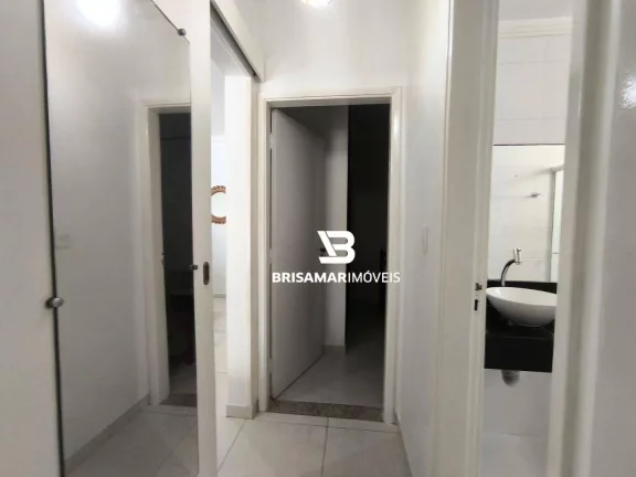 Imagem PITANGUEIRAS- UMA QUADRA DO MAR , LOCALIZAÇÃO ESPETACULAR , GARAGEM NO PRÉDIO.