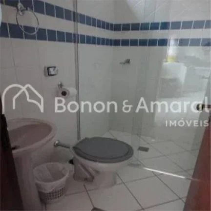 Imagem Lindo sobrado com fino acabamento. Piso superior: 3 suítes, (1 com closet e hidro), piso assoalho d...