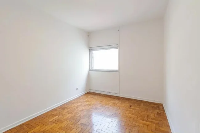Imagem Apartamento 95M², 2Q, 2 Banheiros, 1 Vaga, Banheiro de Serviço, Split.