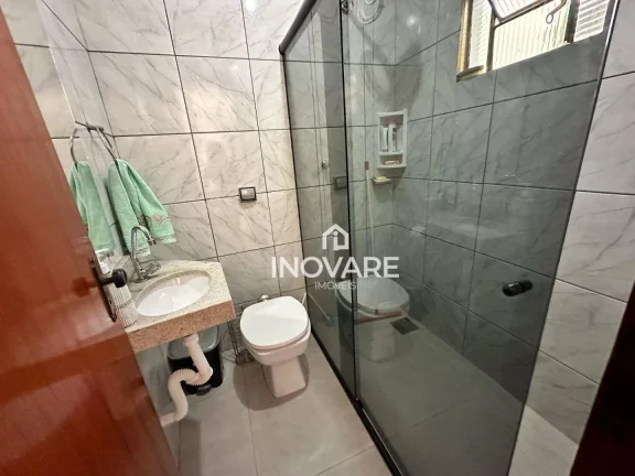 Imagem Casa com 3 dormitórios à venda, 280 m² por R$ 650.000,00 - Cidade Jardim - Itumbiara/GO