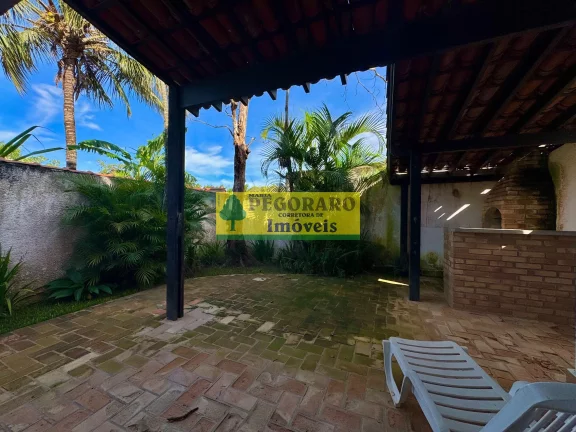 Imagem Casa mobiliada a 500 metros da praia em Barequeçaba, São Sebastião/SP - 3 quartos, 1 suíte, 3 salas, 4 banheiros, 4 vagas