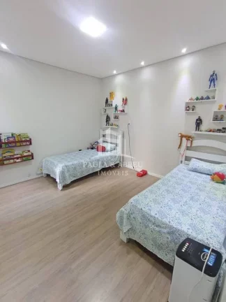 Imagem SOBRADO 4 DORMITÓRIOS NO SANTA LIDIA EM MAUÁ