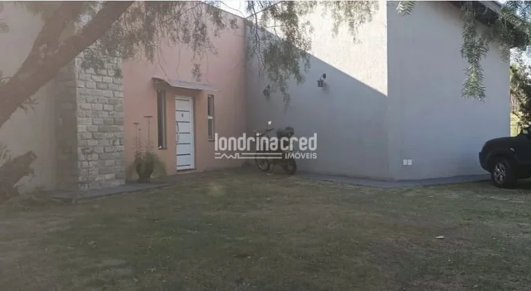 Imagem Casa no Condomínio Estancia Cabral casa com 4 dormitórios, 4 banheiros e 3 vagas de garagem e 350 metros de construção