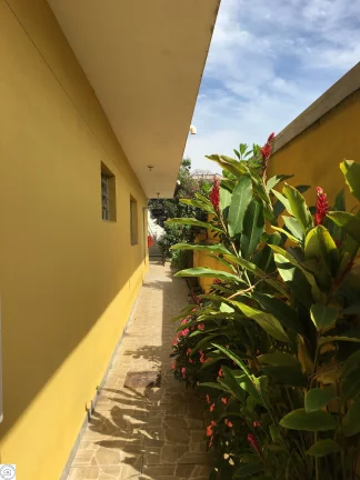 Imagem Excelente casa localizada no centro de Caieiras, imóvel pronto e comporta até 02 famílias com total conforto e segurança.