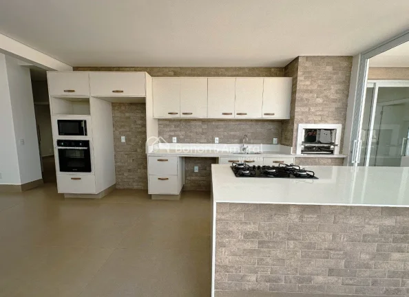 Imagem Casa de Alto Padrão com Projeto Contemporâneo e Acabamento Impecável

Esta casa de arquitetura co...