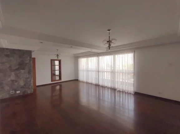 Imagem Apartamento Centro PiracicabaCom 150 m² o imóvel conta com sala para 2 ambientes com sacada ,lavab...