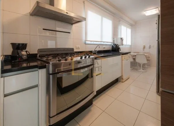 Imagem Apartamento 3 dormitórios, sendo 2 suítes, 1 delas máster com closet, piso laminado, sala ampla, ...